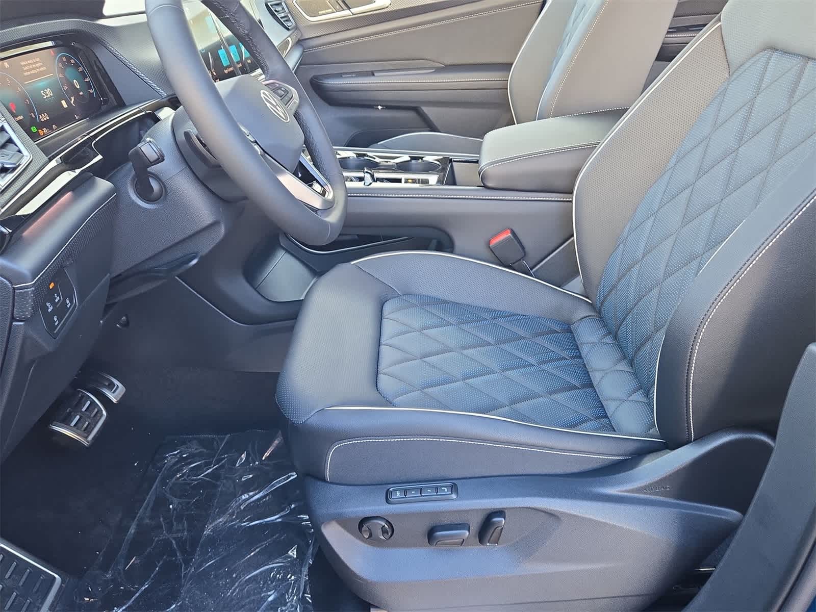 Thumbnail: 2026 Volkswagen Atlas - 17