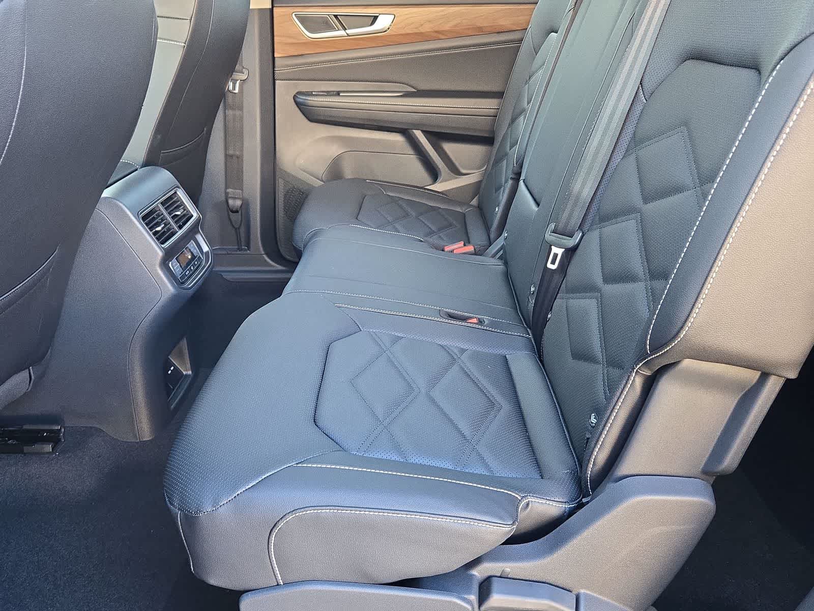 Thumbnail: 2026 Volkswagen Atlas - 19