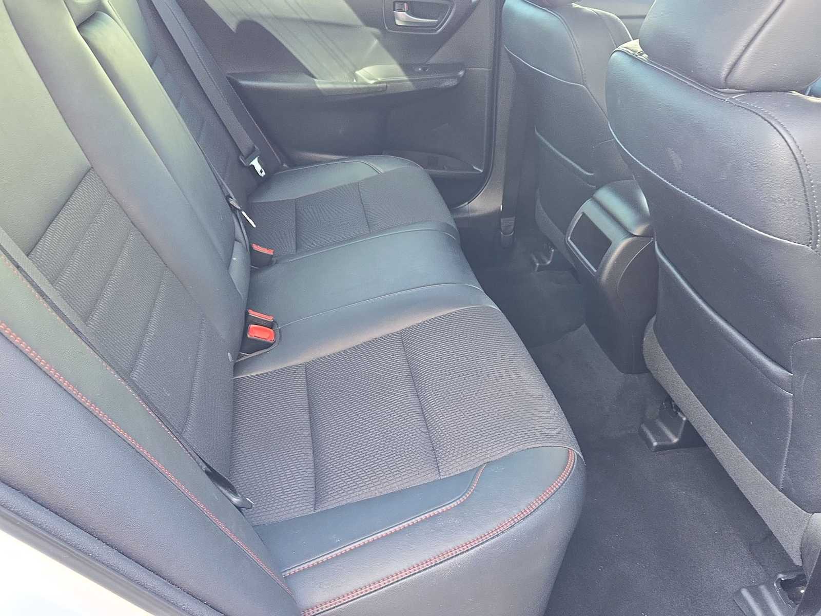 Thumbnail: 2017 Toyota Camry - 19