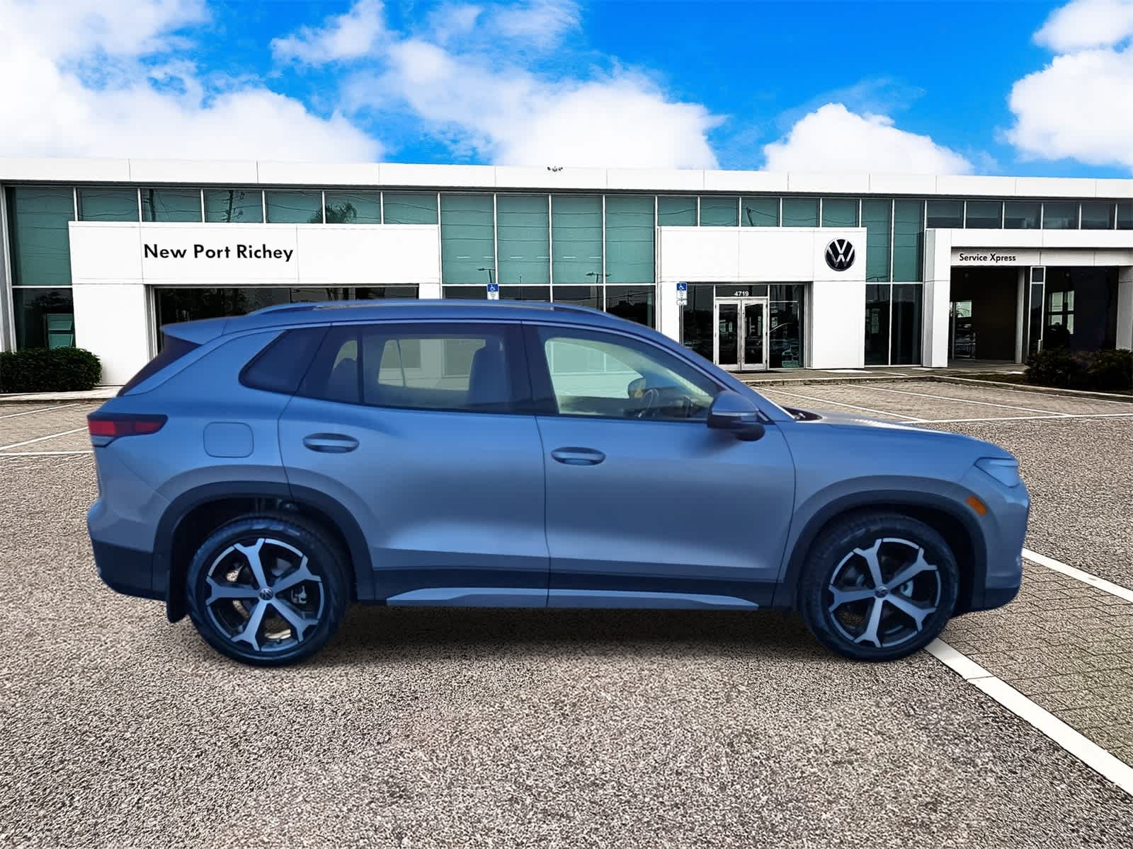 Thumbnail: 2026 Volkswagen Tiguan - 9