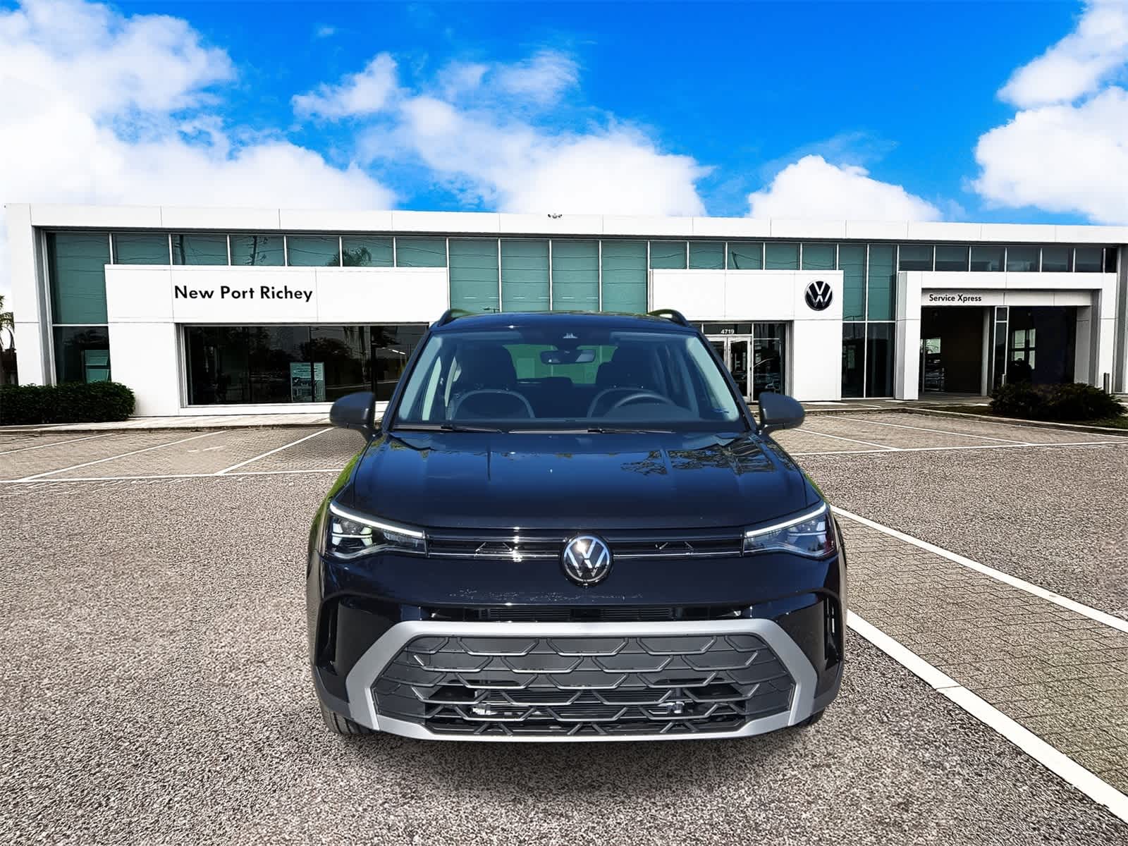 Thumbnail: 2025 Volkswagen Taos - 3