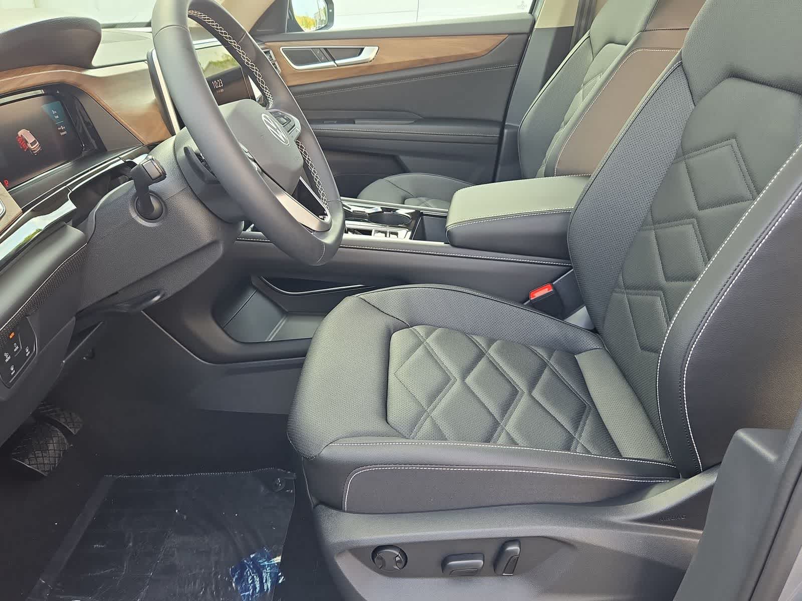 Thumbnail: 2026 Volkswagen Atlas - 17