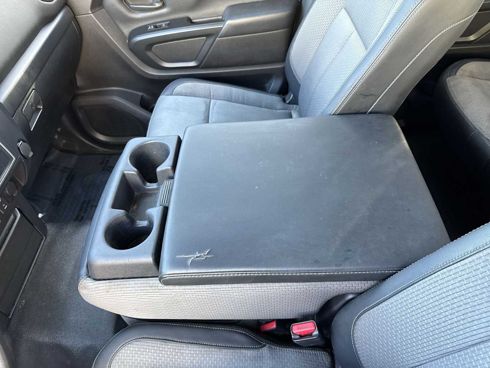 Thumbnail: 2018 Nissan Titan - 21