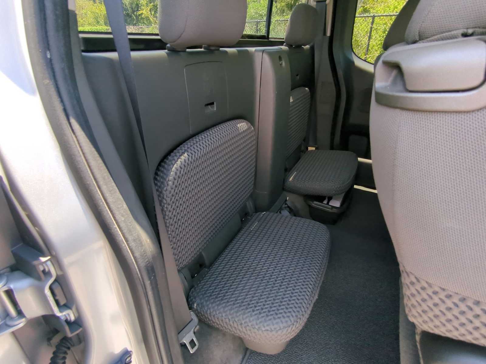 Thumbnail: 2012 Nissan Frontier - 19
