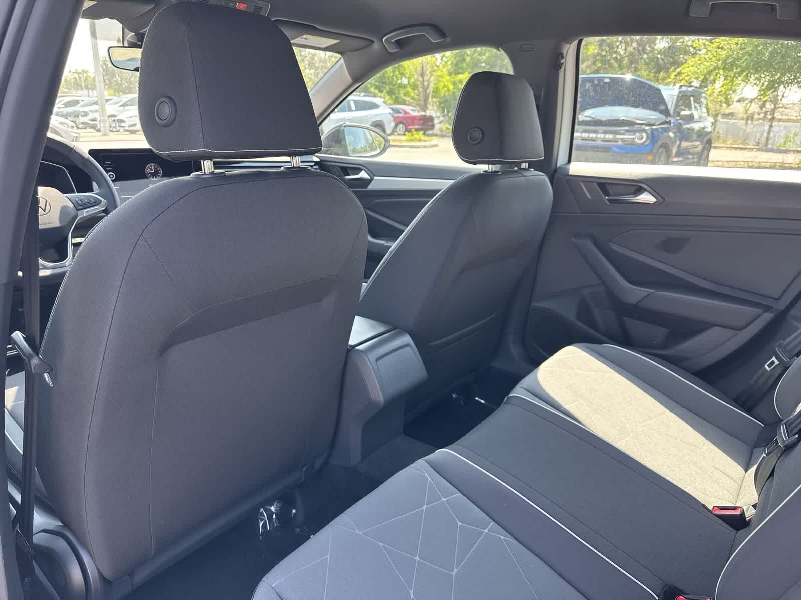 Thumbnail: 2026 Volkswagen Jetta - 16