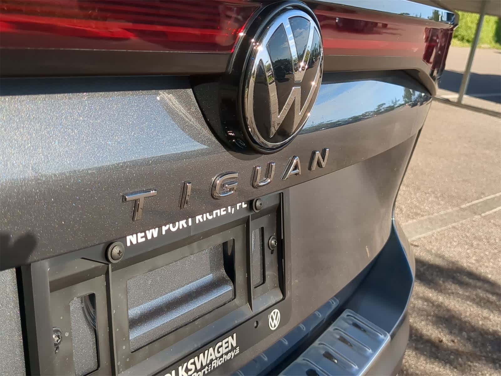 Thumbnail: 2025 Volkswagen Tiguan - 13