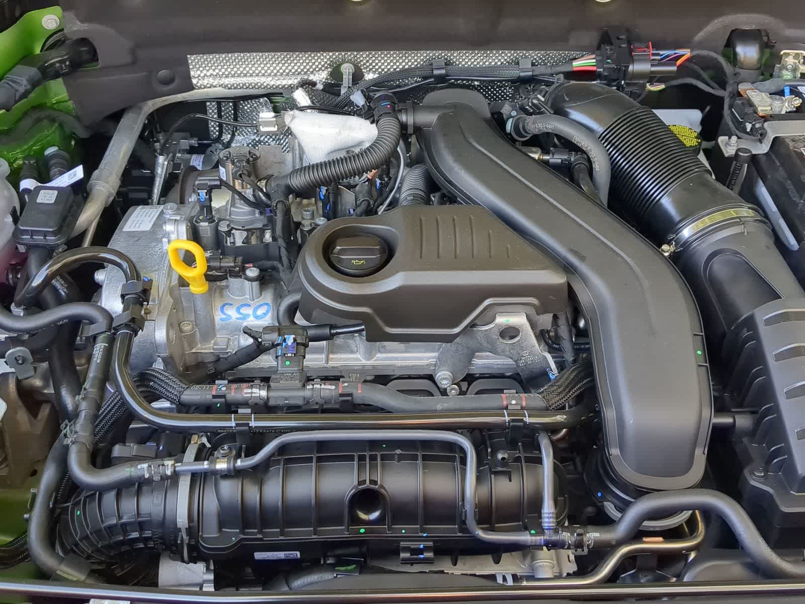 Thumbnail: 2025 Volkswagen Taos - 15