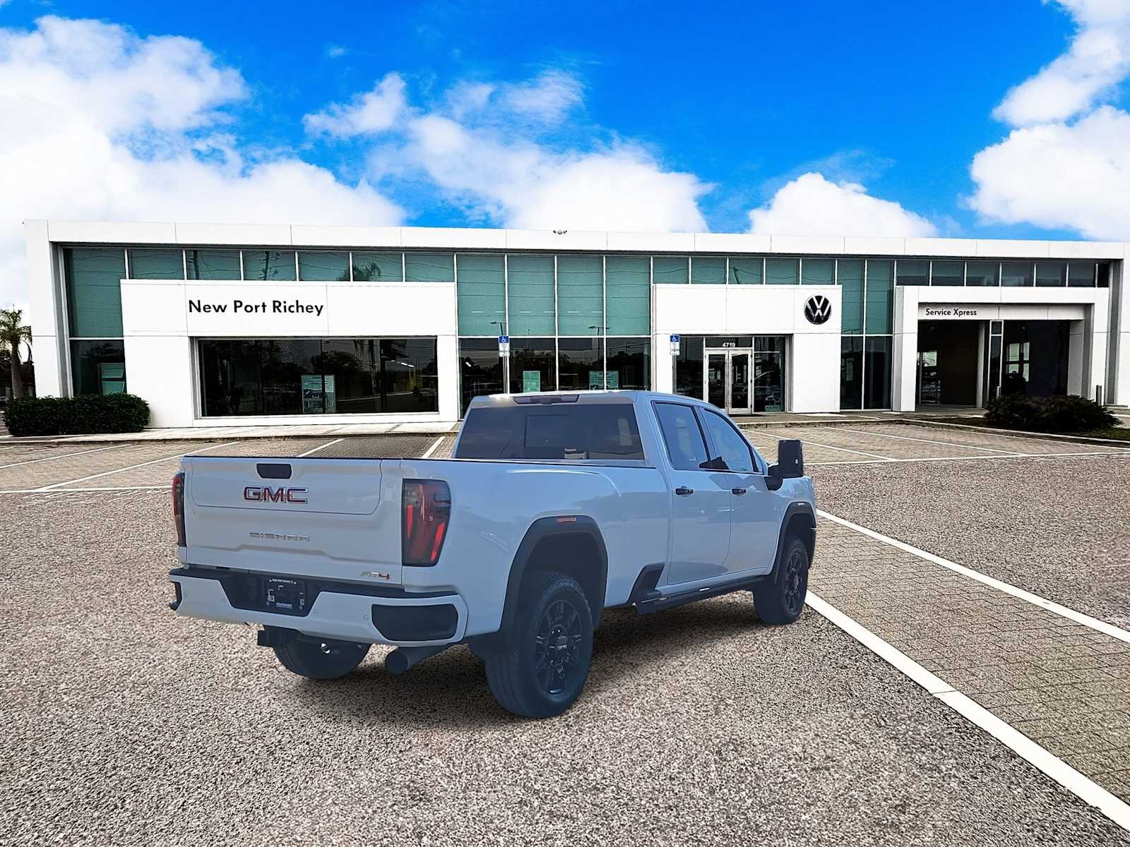 Thumbnail: 2024 GMC Sierra 2500 - 8