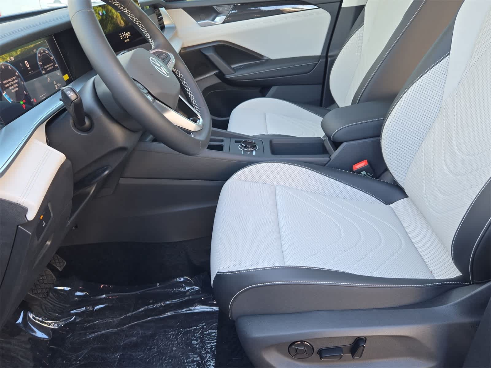 Thumbnail: 2025 Volkswagen Tiguan - 17