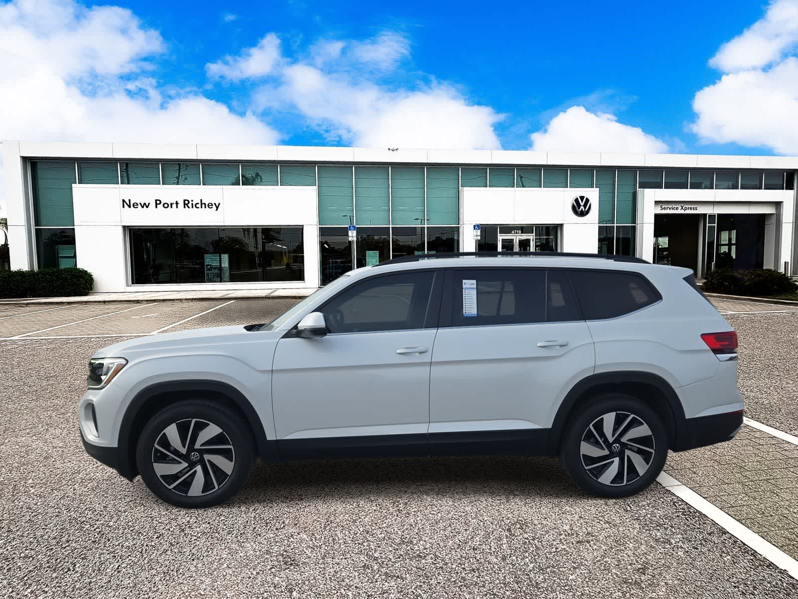 Thumbnail: 2026 Volkswagen Atlas - 5