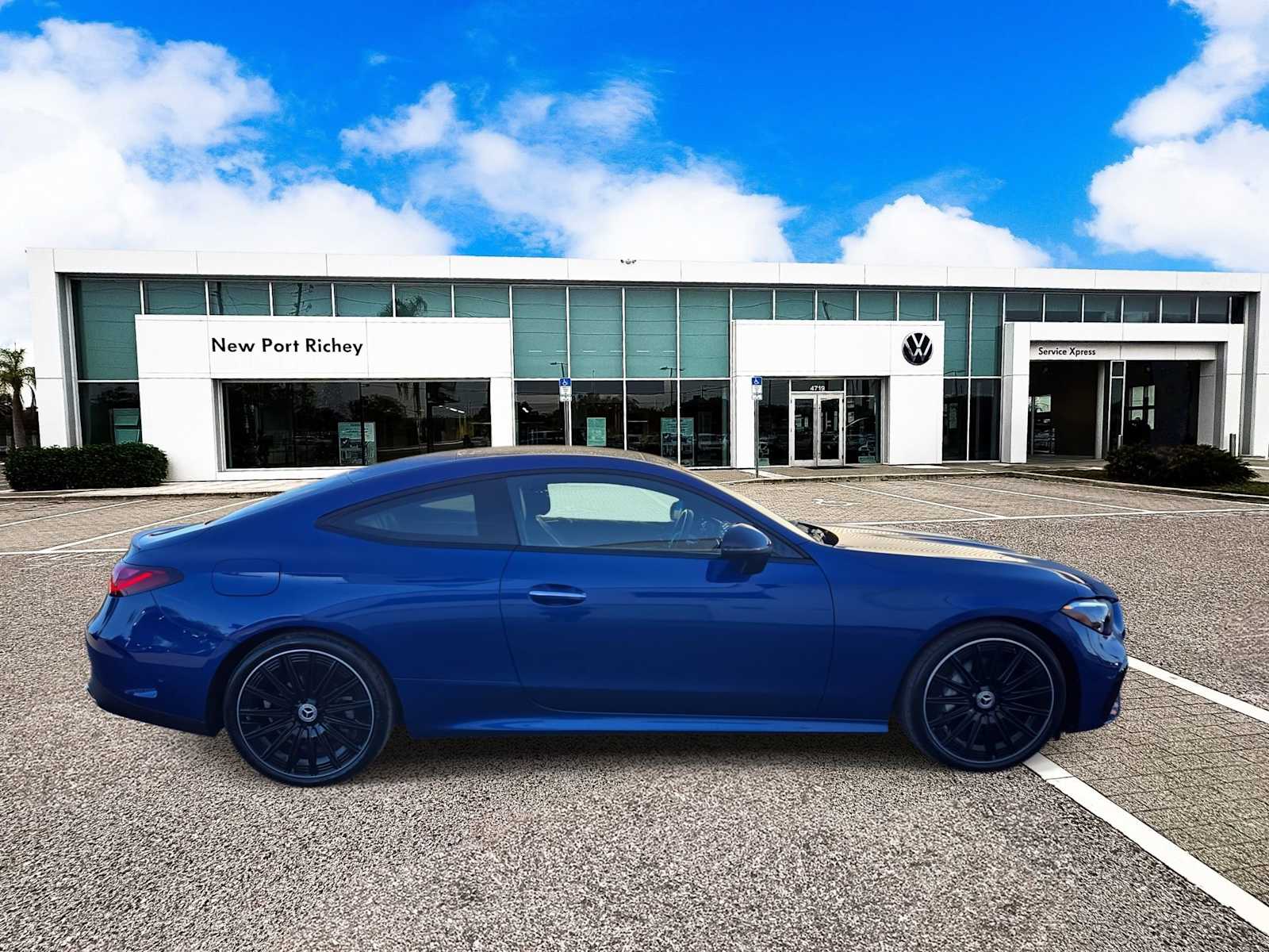 Thumbnail: 2025 Mercedes-Benz CLE - 9