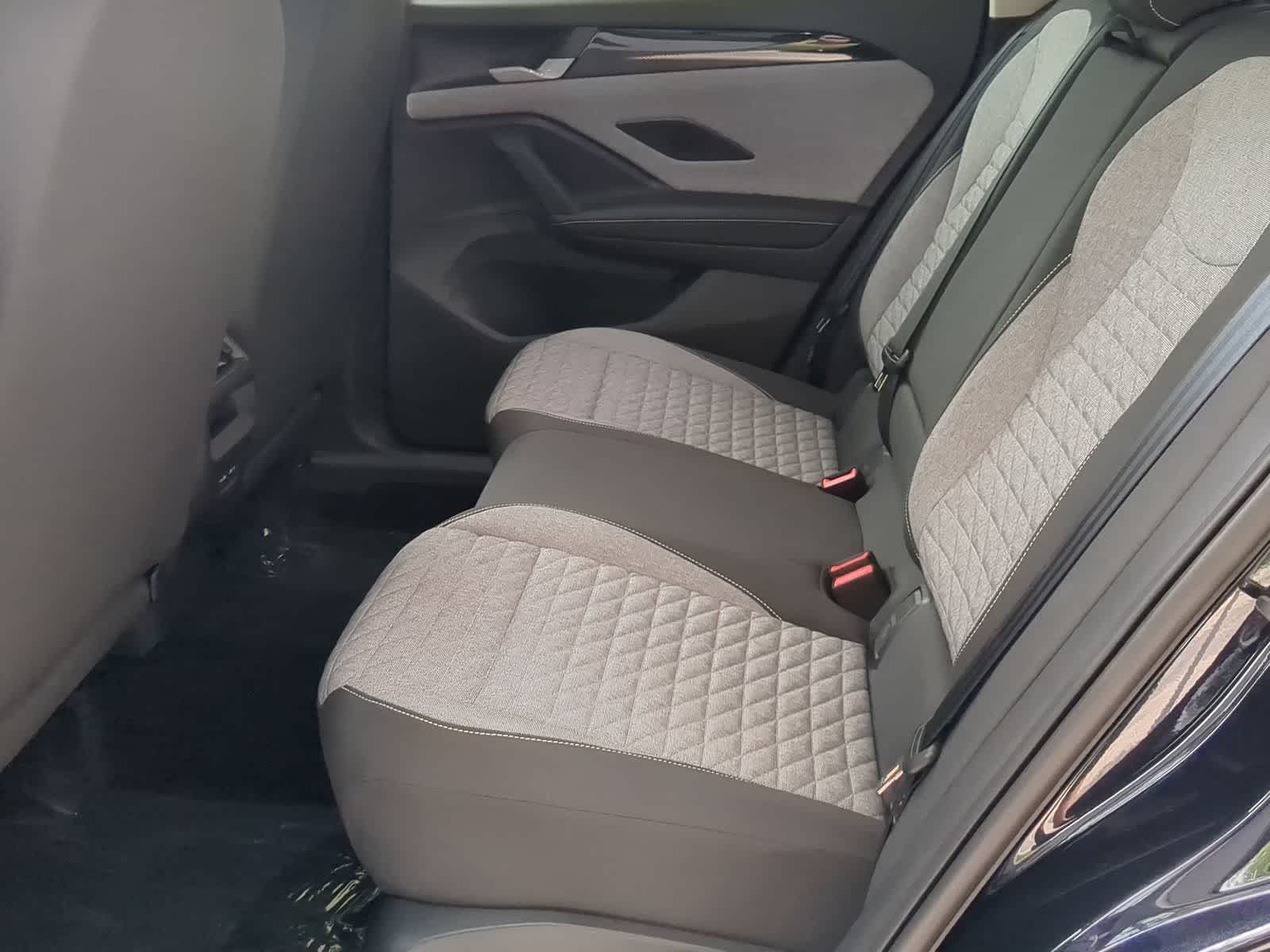 Thumbnail: 2025 Volkswagen Tiguan - 17