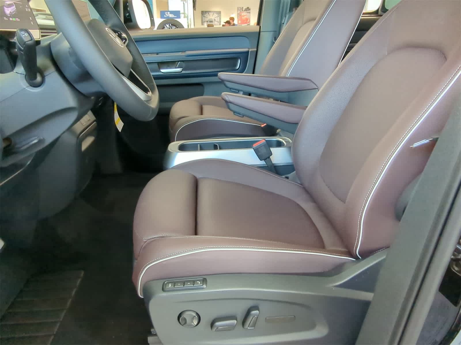 Thumbnail: 2025 Volkswagen ID.Buzz - 15