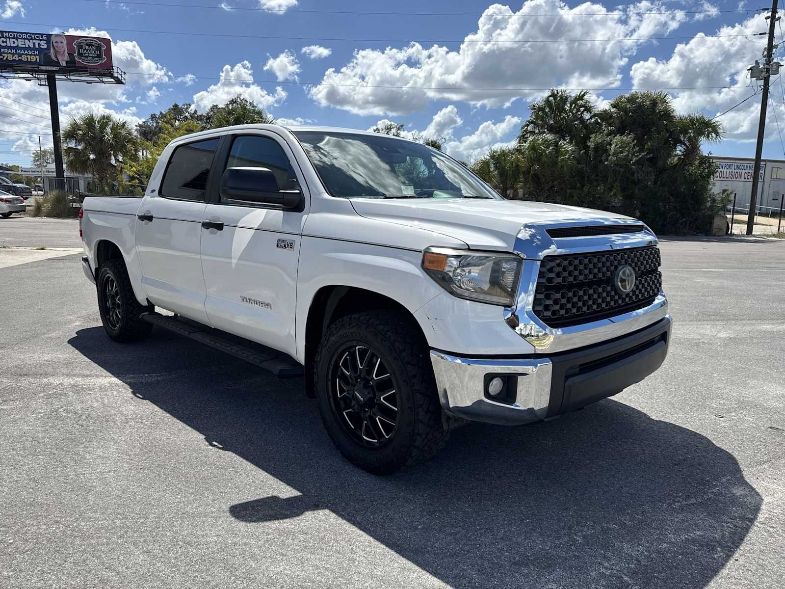 Thumbnail: 2020 Toyota Tundra - 8