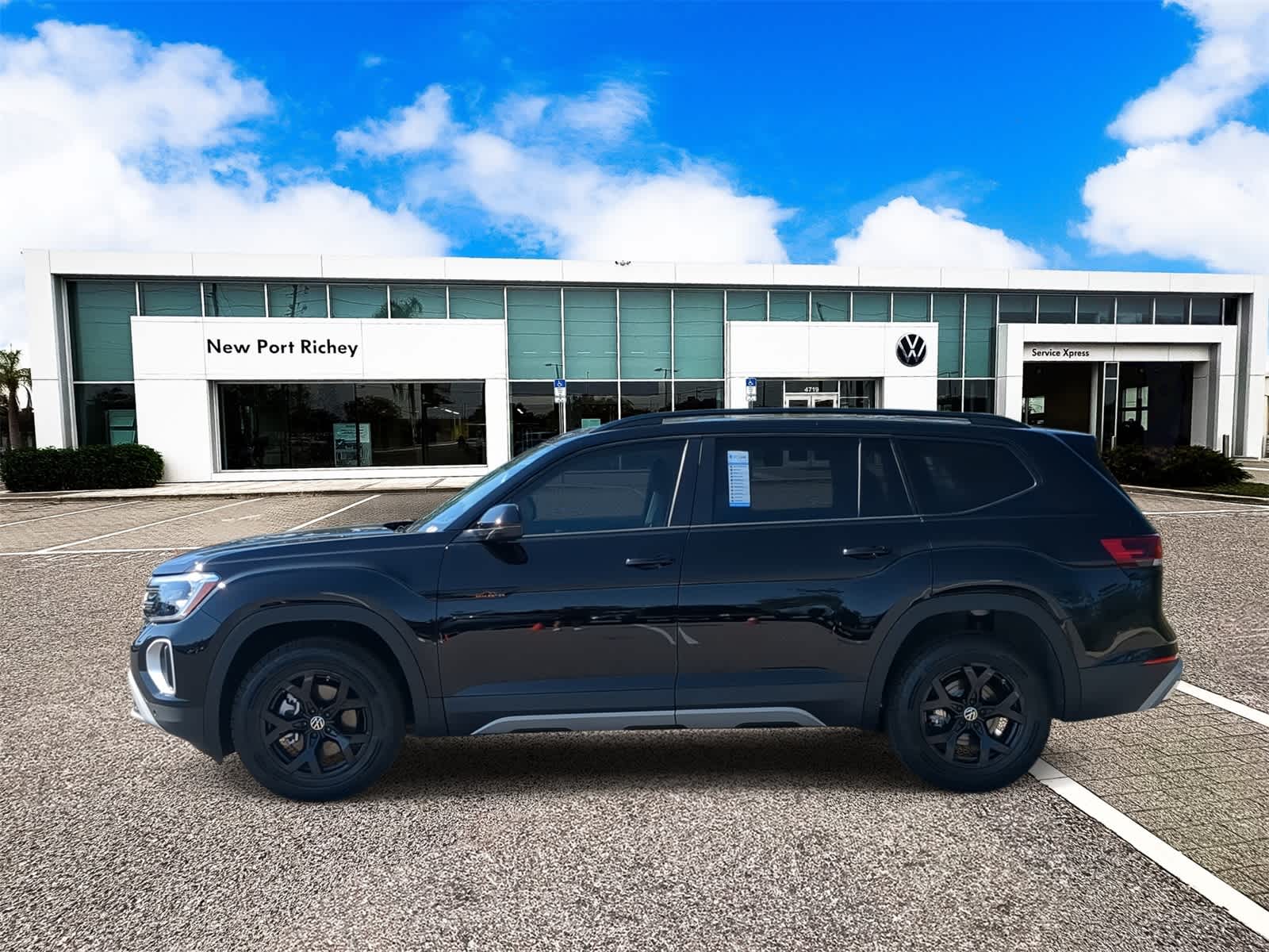 Thumbnail: 2025 Volkswagen Atlas - 5