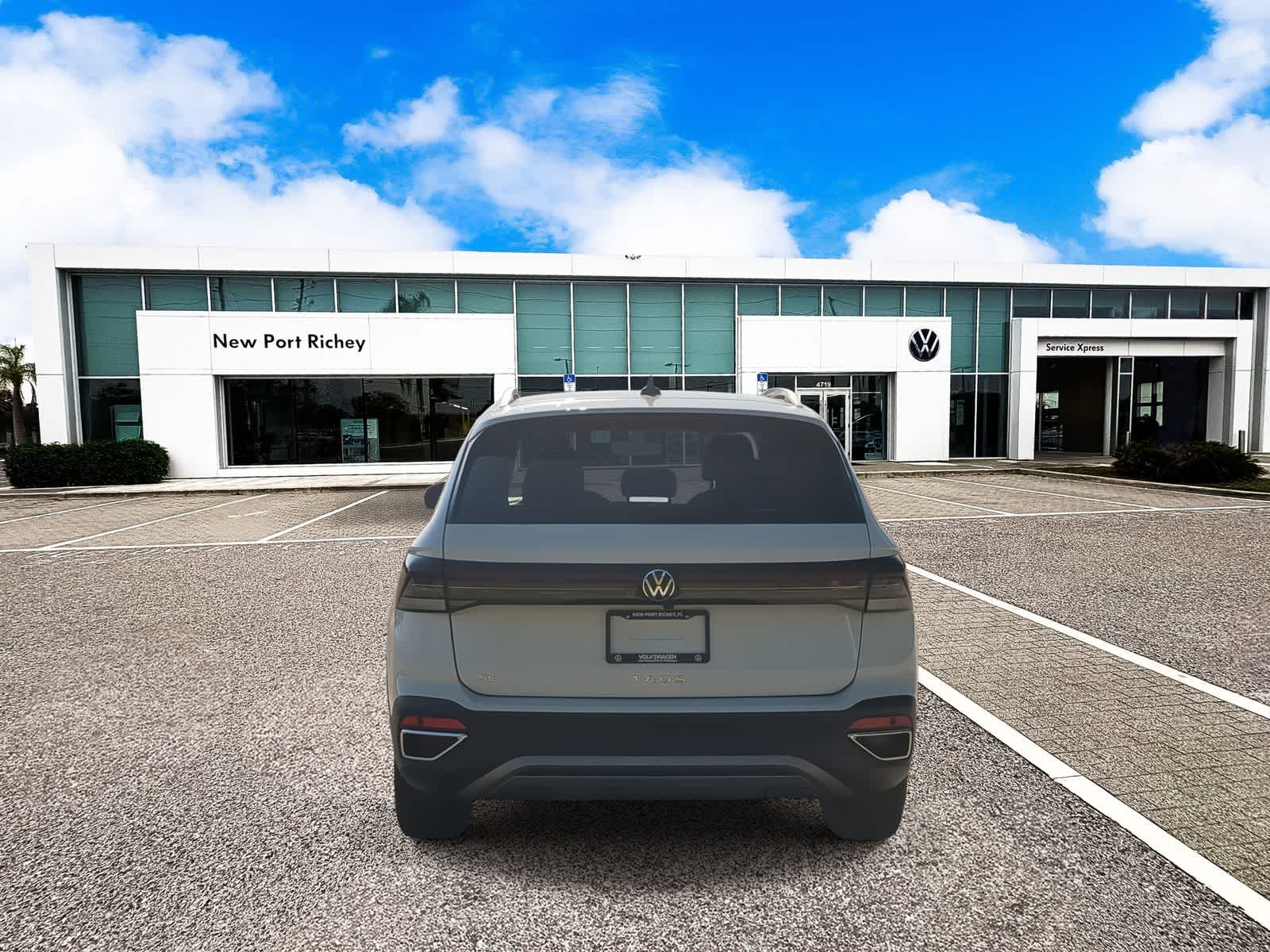 Thumbnail: 2025 Volkswagen Taos - 7