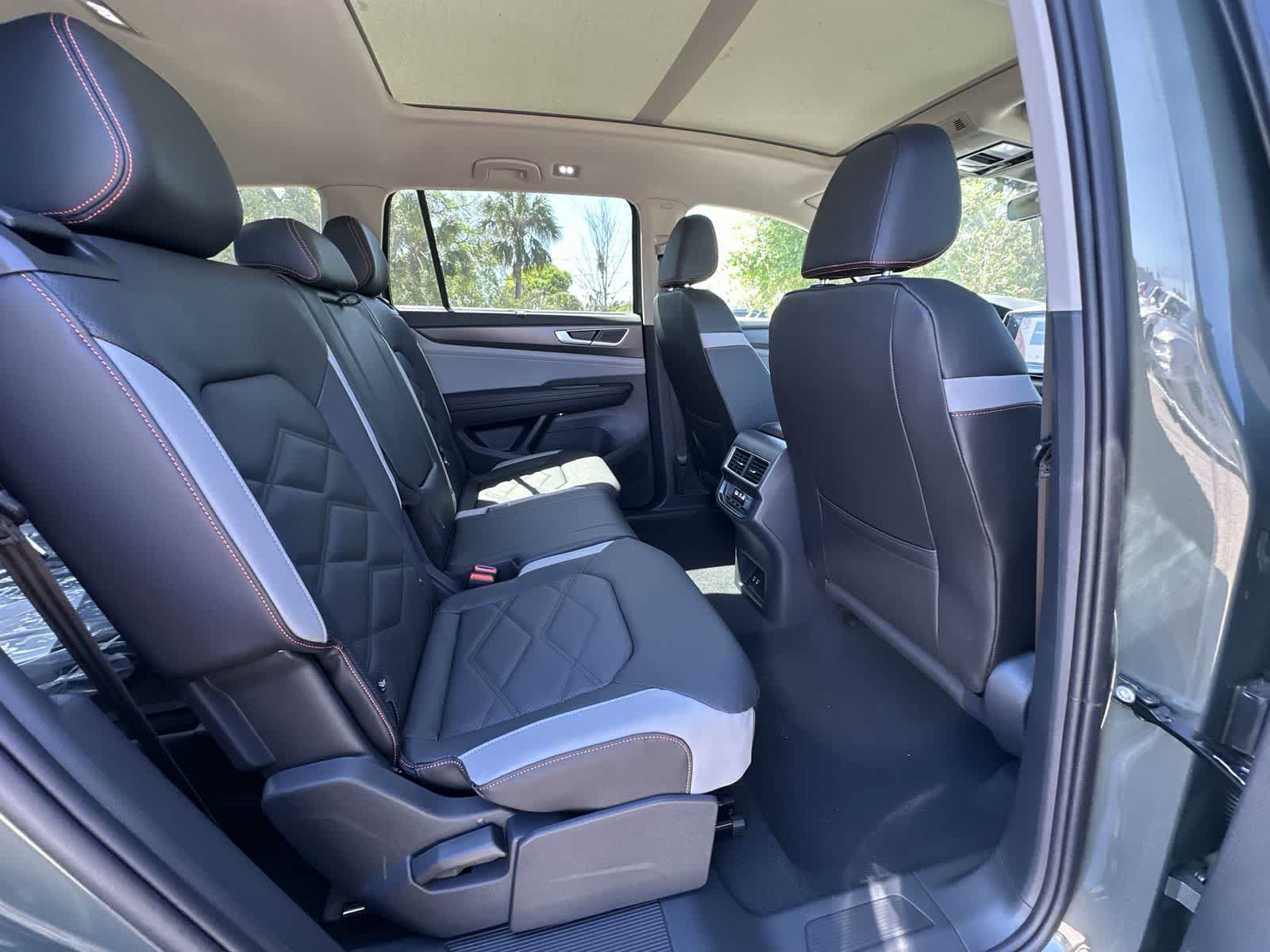 Thumbnail: 2026 Volkswagen Atlas - 19