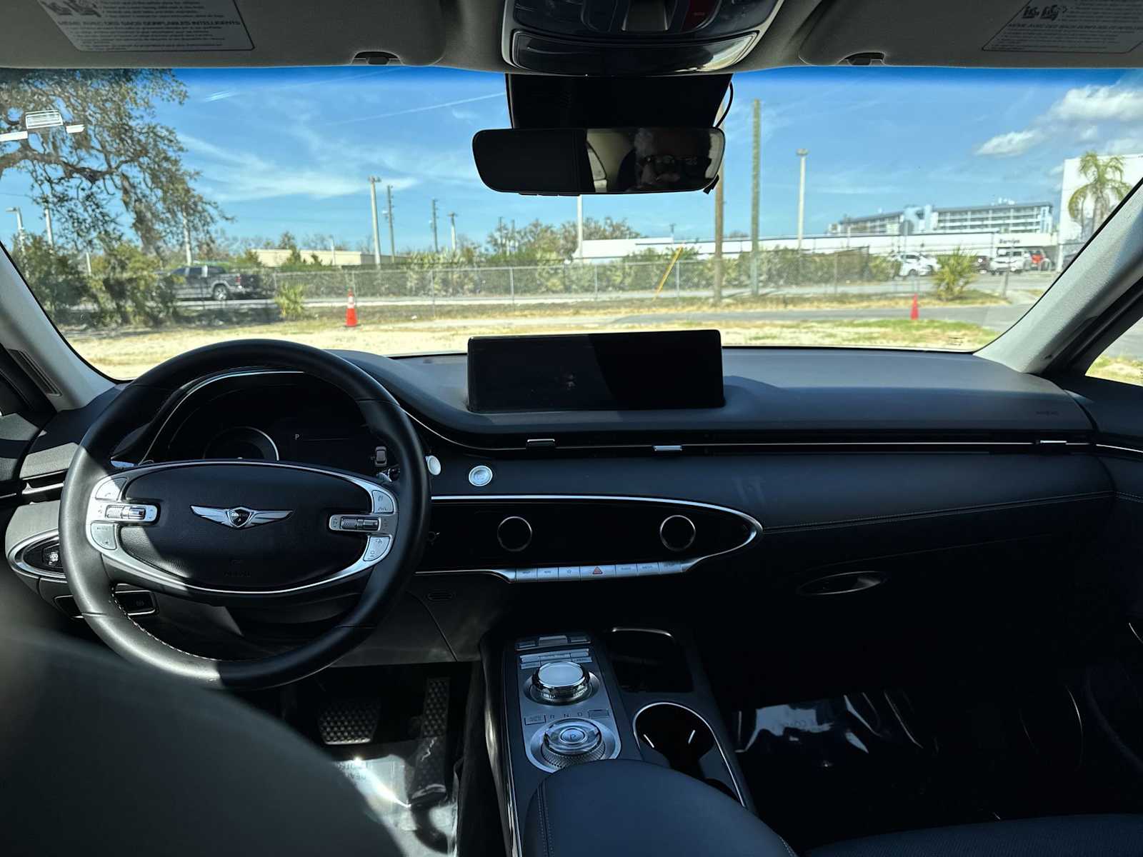 Thumbnail: 2025 Genesis GV70 - 14