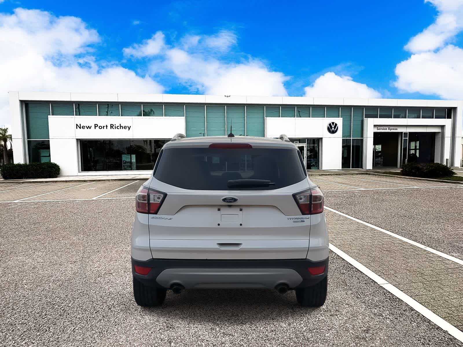 Thumbnail: 2017 Ford Escape - 12