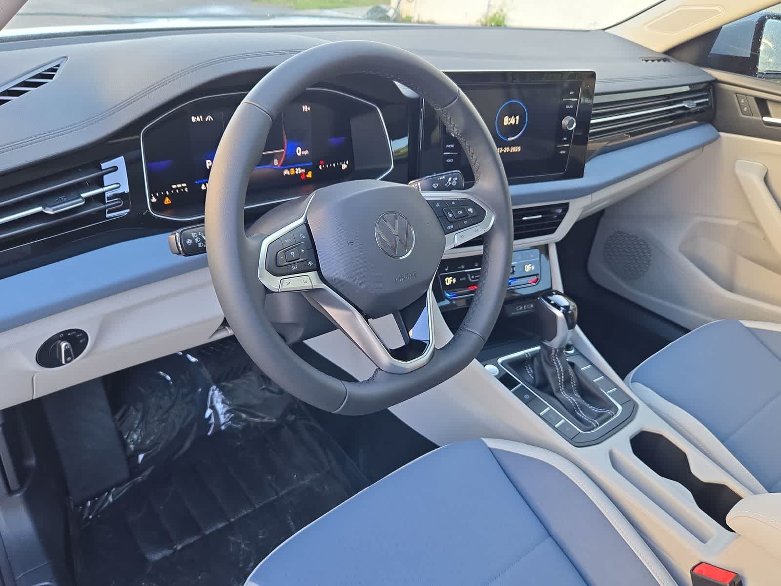 Thumbnail: 2026 Volkswagen Jetta - 10