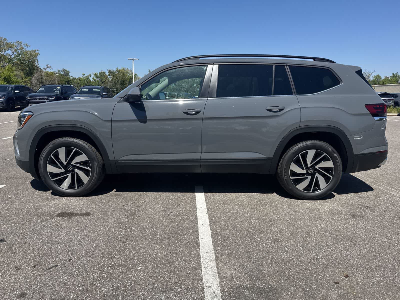 Thumbnail: 2026 Volkswagen Atlas - 3
