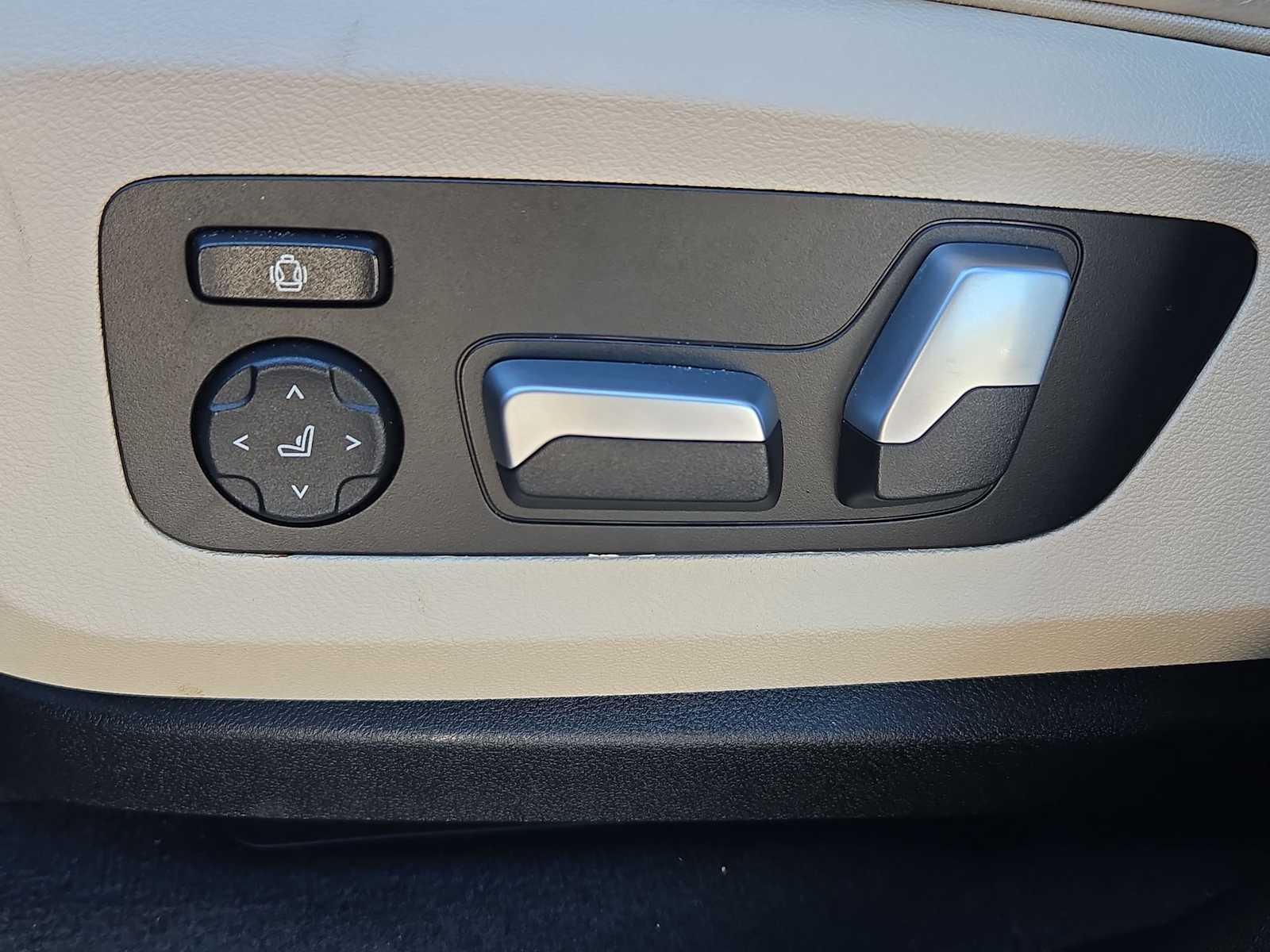 Thumbnail: 2022 BMW X5 - 18