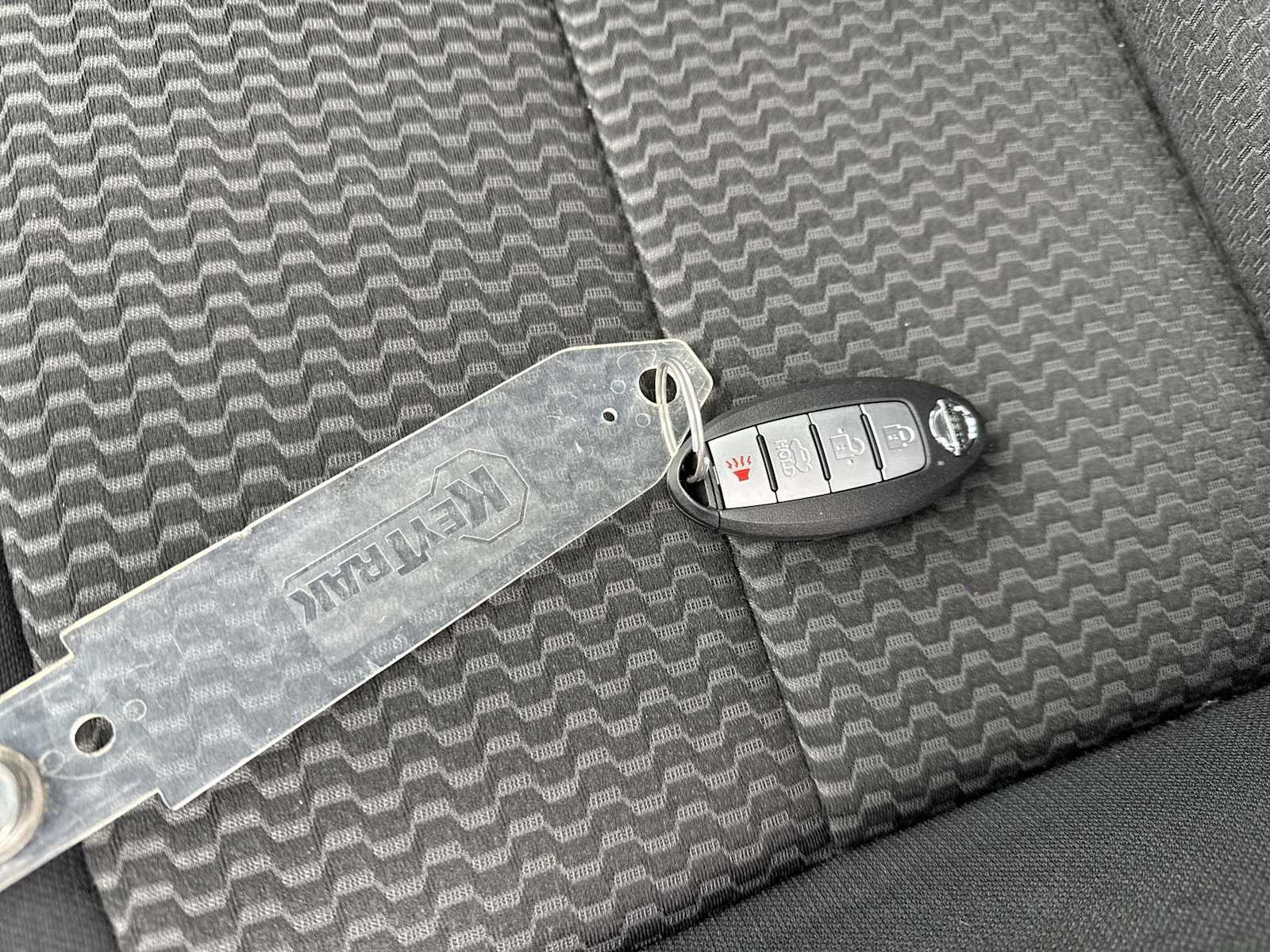 Thumbnail: 2023 Nissan Sentra - 32