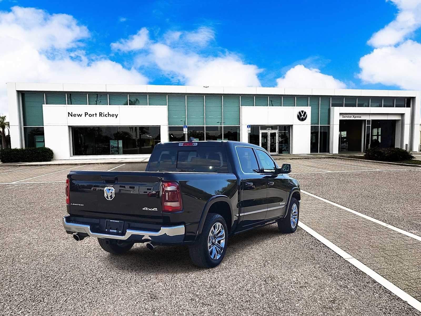 Thumbnail: 2023 RAM 1500 - 8