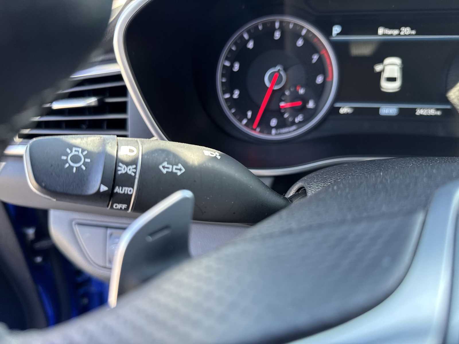 Thumbnail: 2021 Genesis G70 - 26