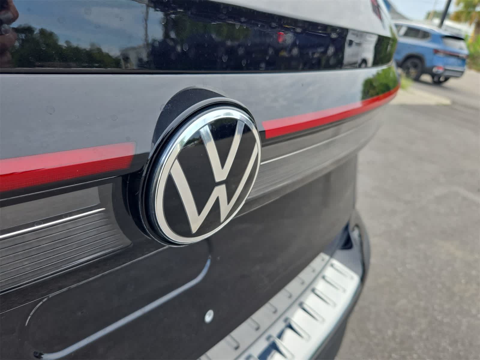 Thumbnail: 2025 Volkswagen Taos - 12