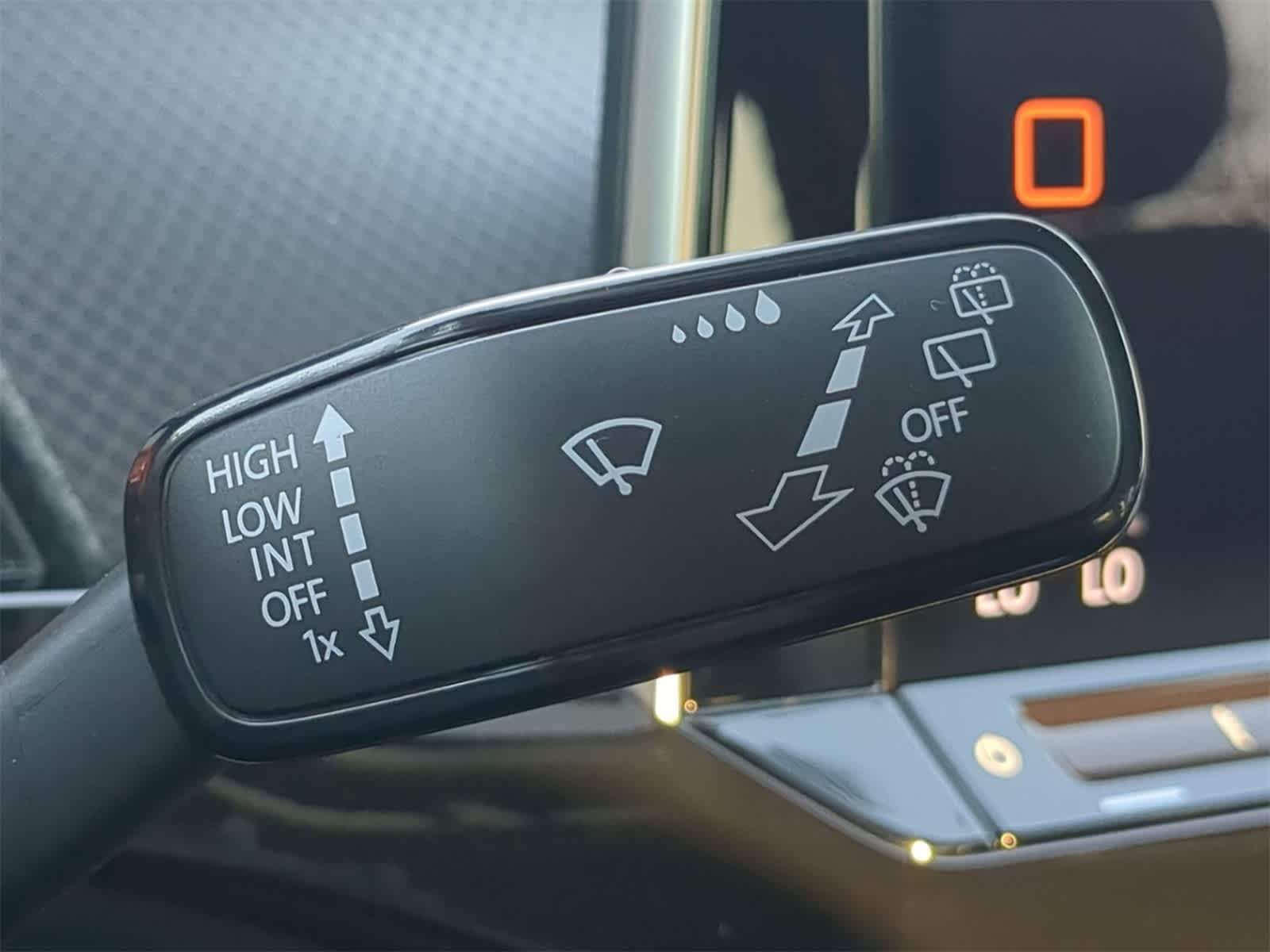 Thumbnail: 2025 Volkswagen Atlas - 28