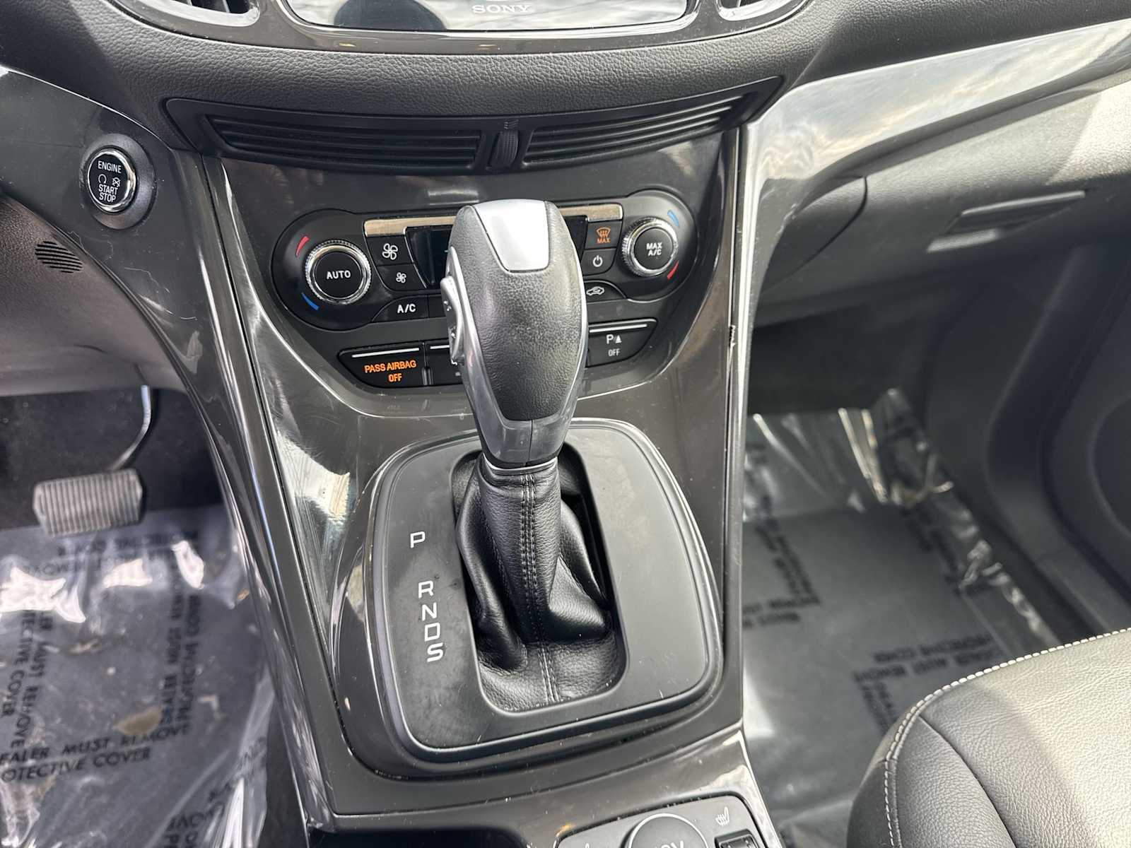 Thumbnail: 2016 Ford Escape - 32