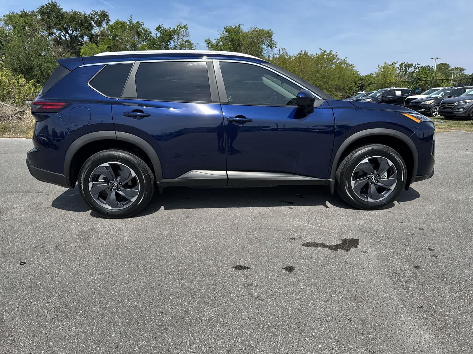 Thumbnail: 2025 Nissan Rogue - 8