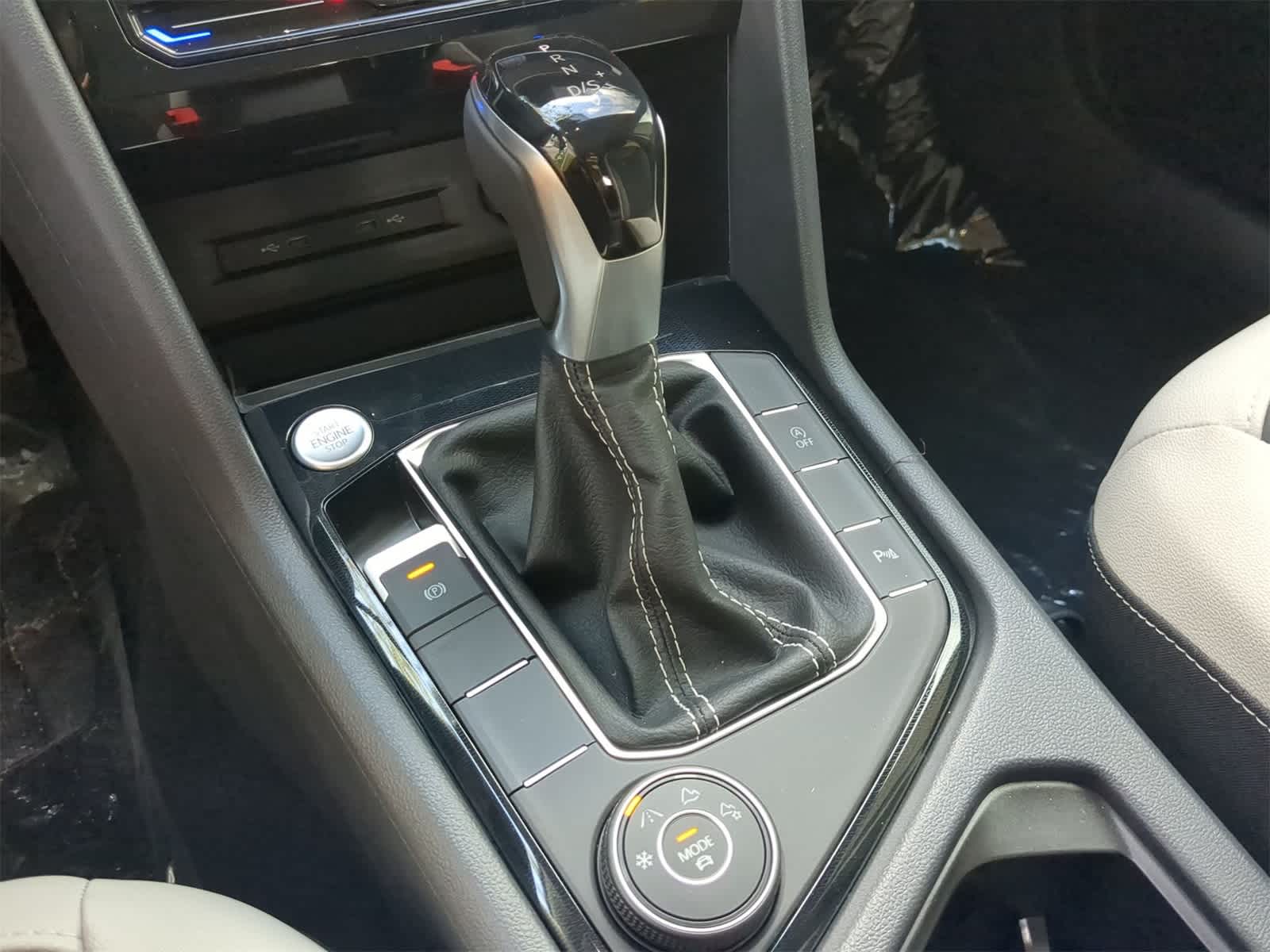 Thumbnail: 2025 Volkswagen Taos - 30