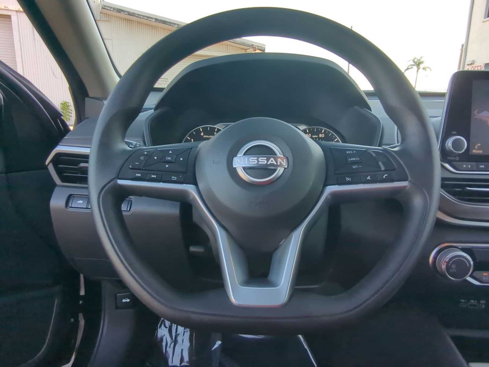 Thumbnail: 2025 Nissan Altima - 23