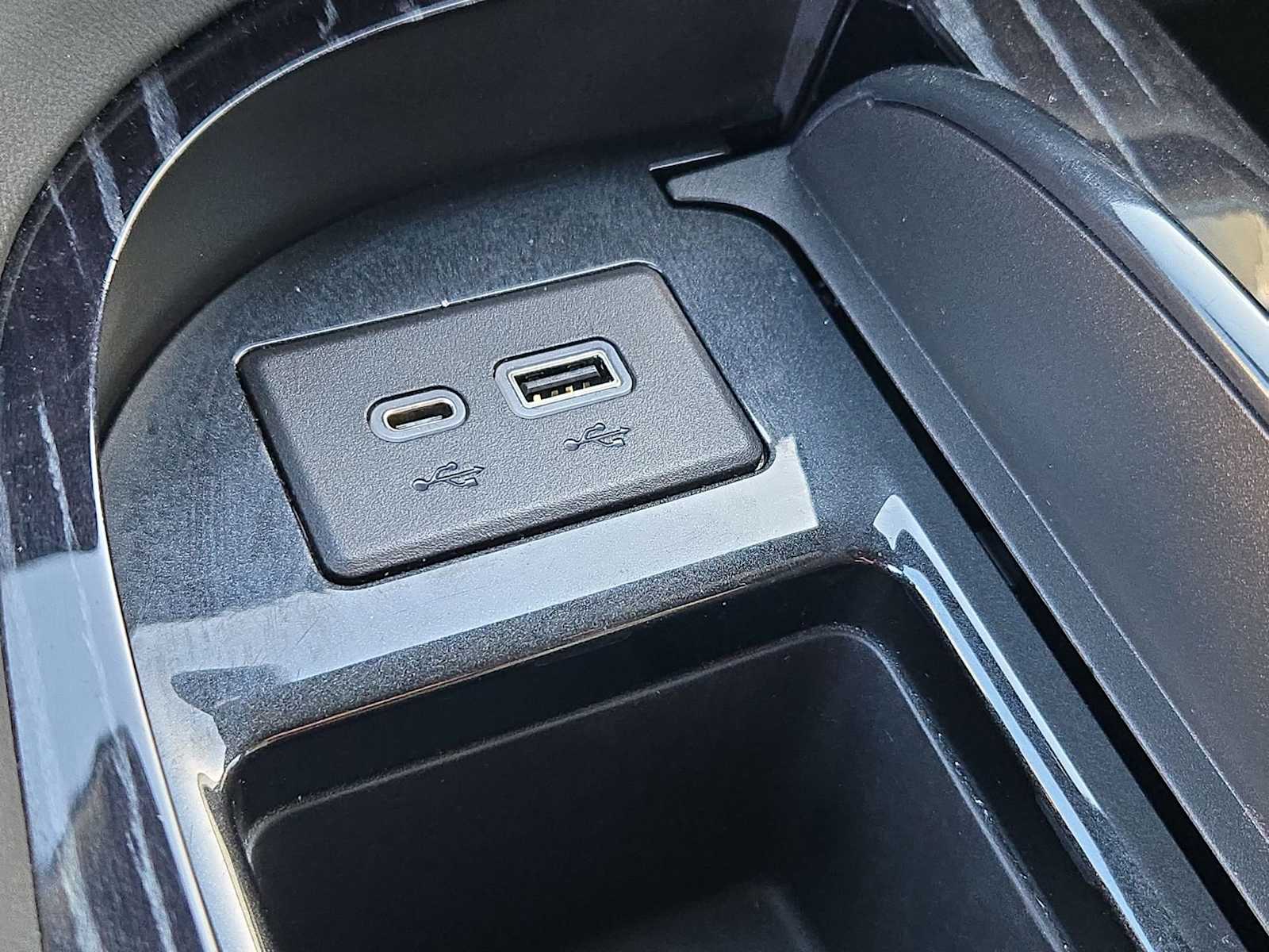 Thumbnail: 2021 Cadillac Escalade - 33