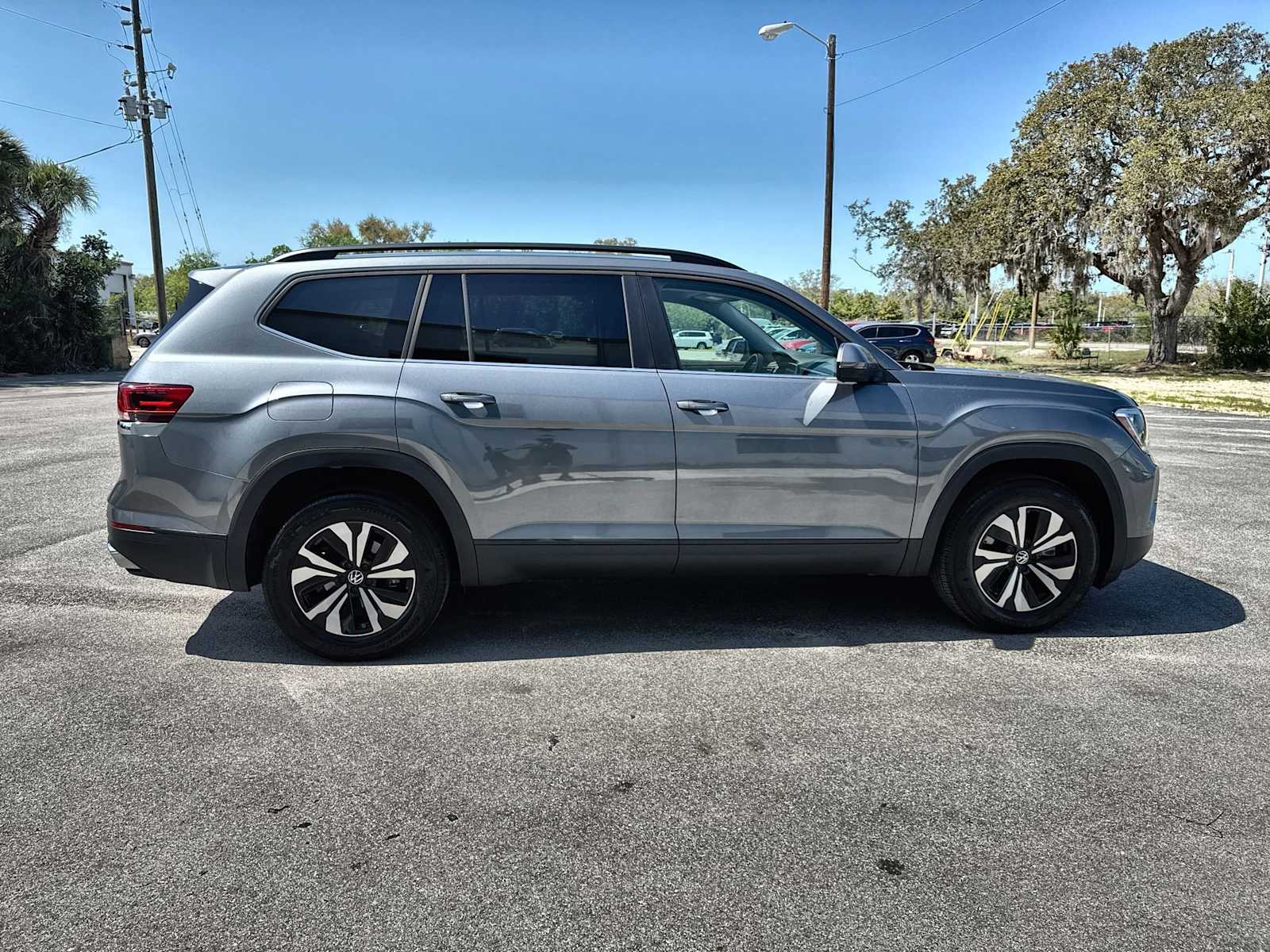 Thumbnail: 2025 Volkswagen Atlas - 6