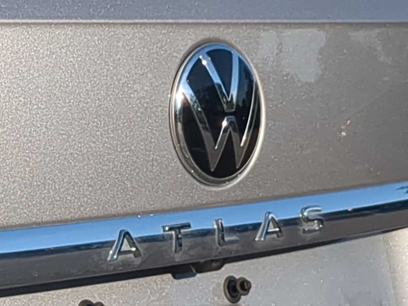 Thumbnail: 2022 Volkswagen Atlas - 13