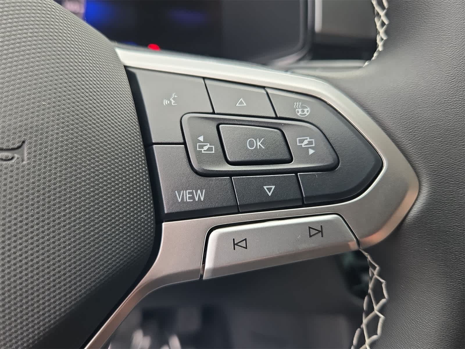 Thumbnail: 2025 Volkswagen Taos - 24