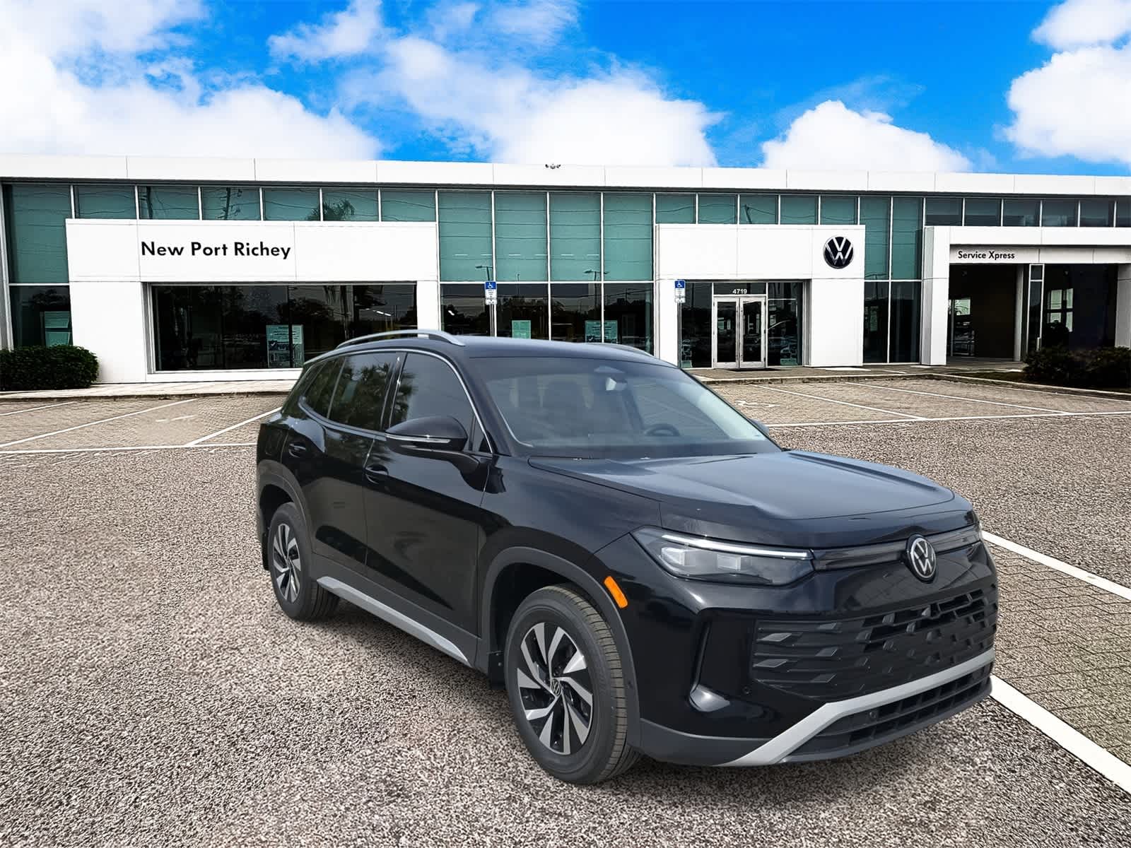 Thumbnail: 2025 Volkswagen Tiguan - 2