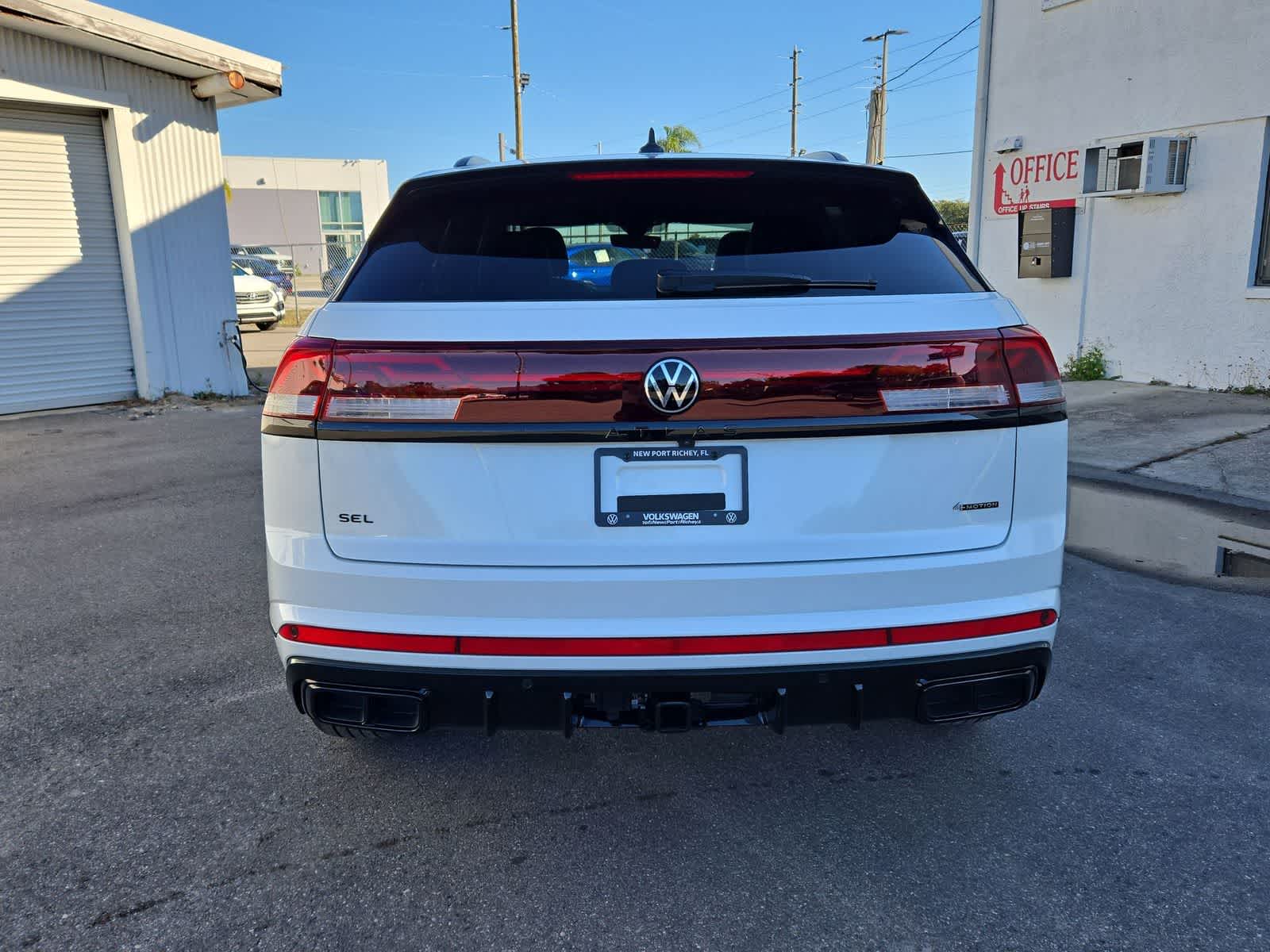 Thumbnail: 2026 Volkswagen Atlas - 13