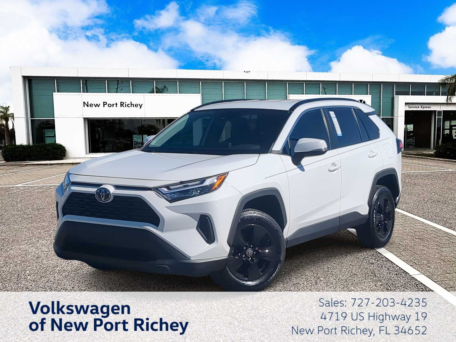Thumbnail: 2022 Toyota RAV4 - 1