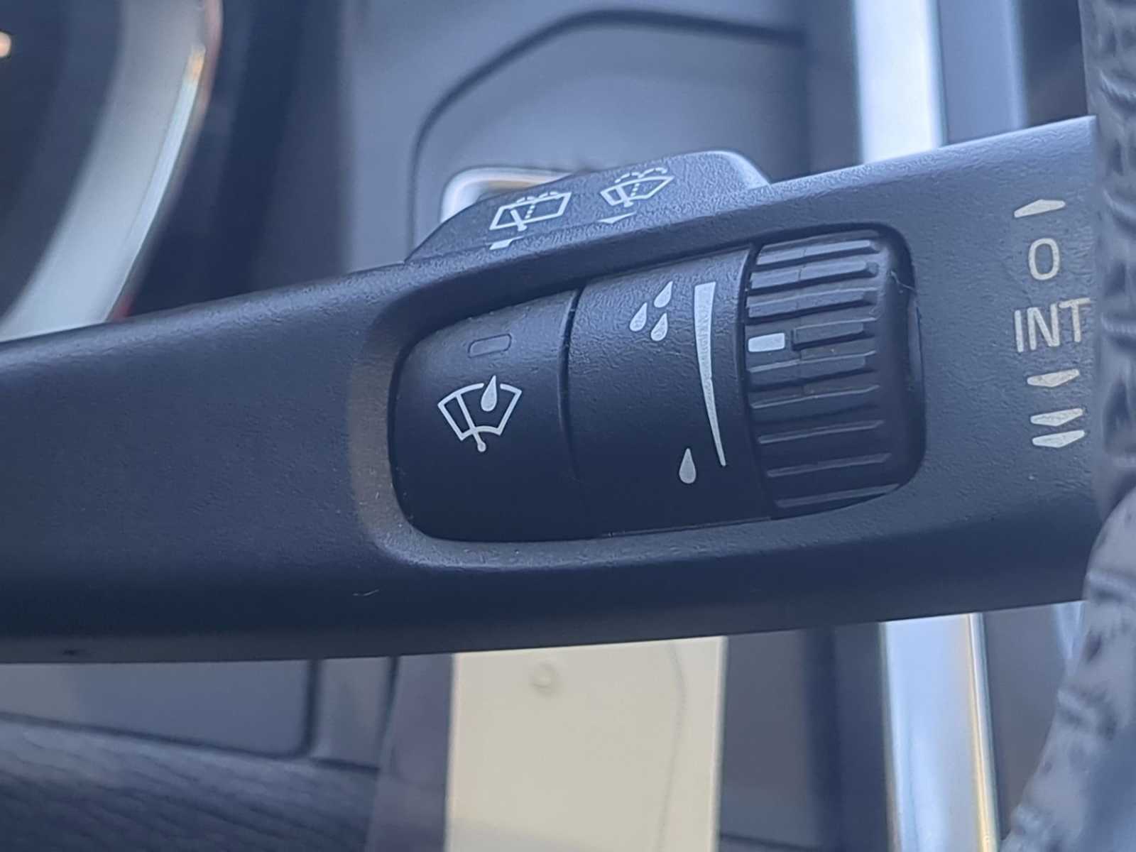 Thumbnail: 2015 Volvo XC60 - 26