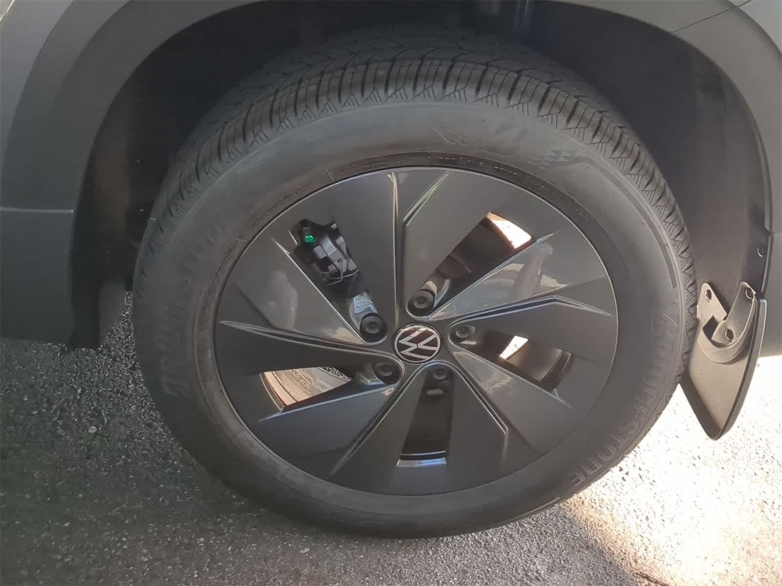 Thumbnail: 2025 Volkswagen Taos - 14