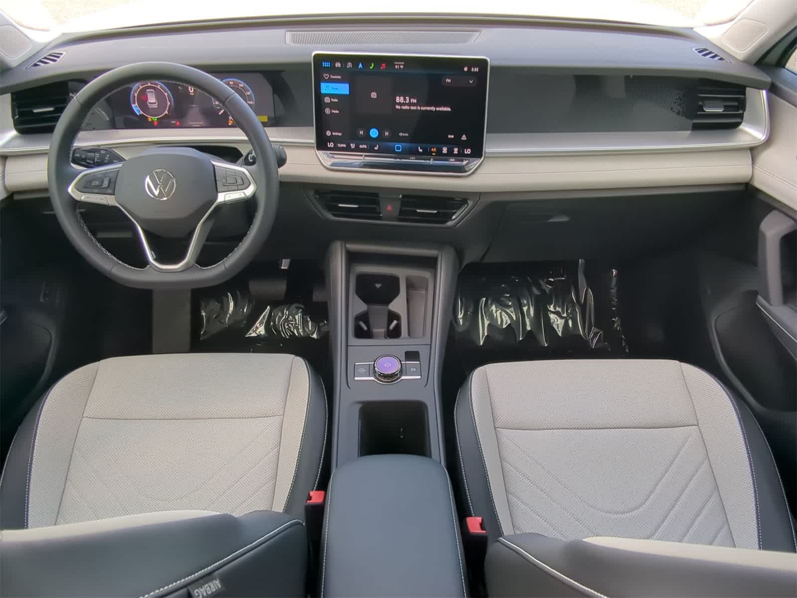 Thumbnail: 2025 Volkswagen Tiguan - 16