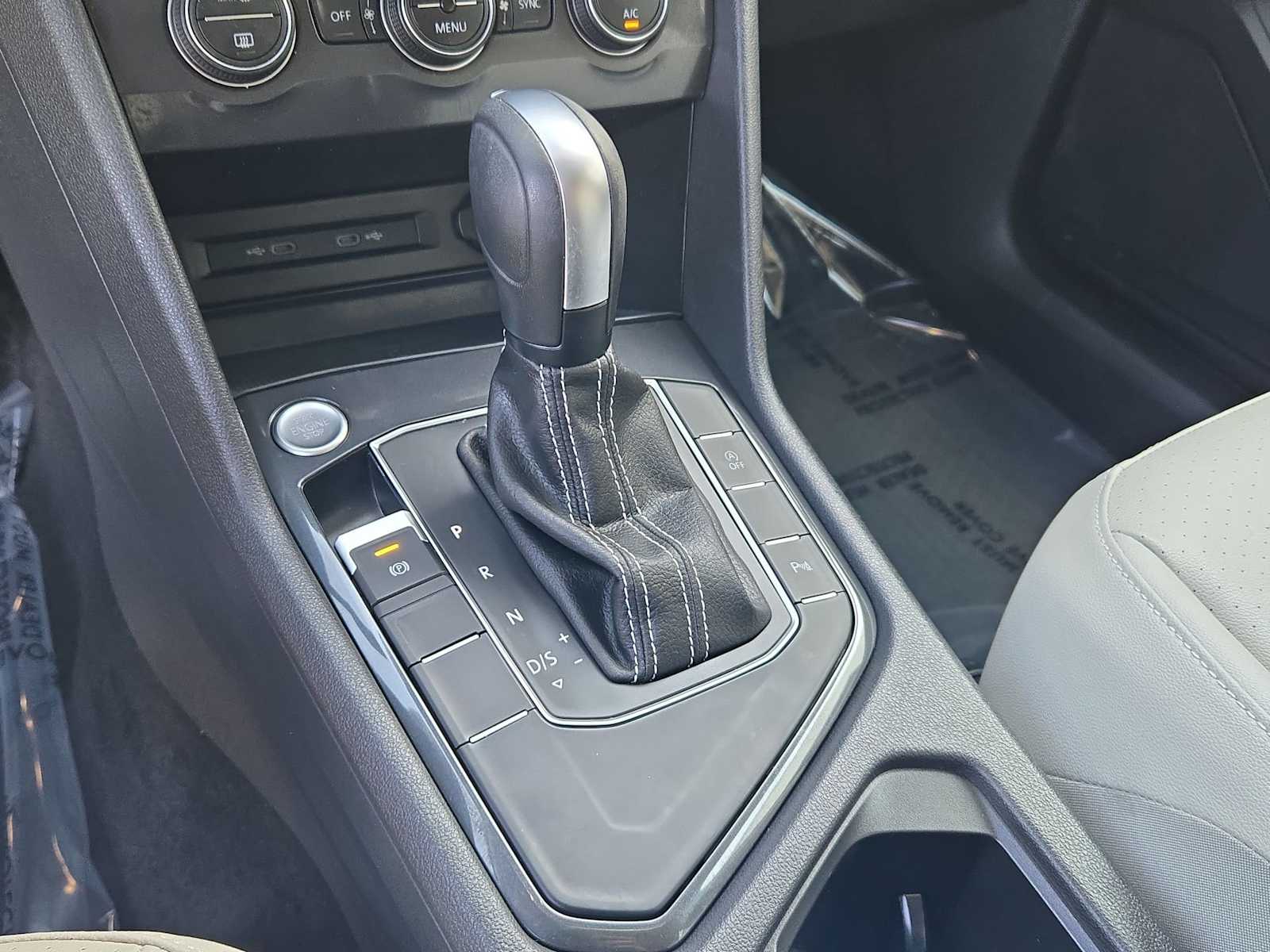 Thumbnail: 2021 Volkswagen Tiguan - 33