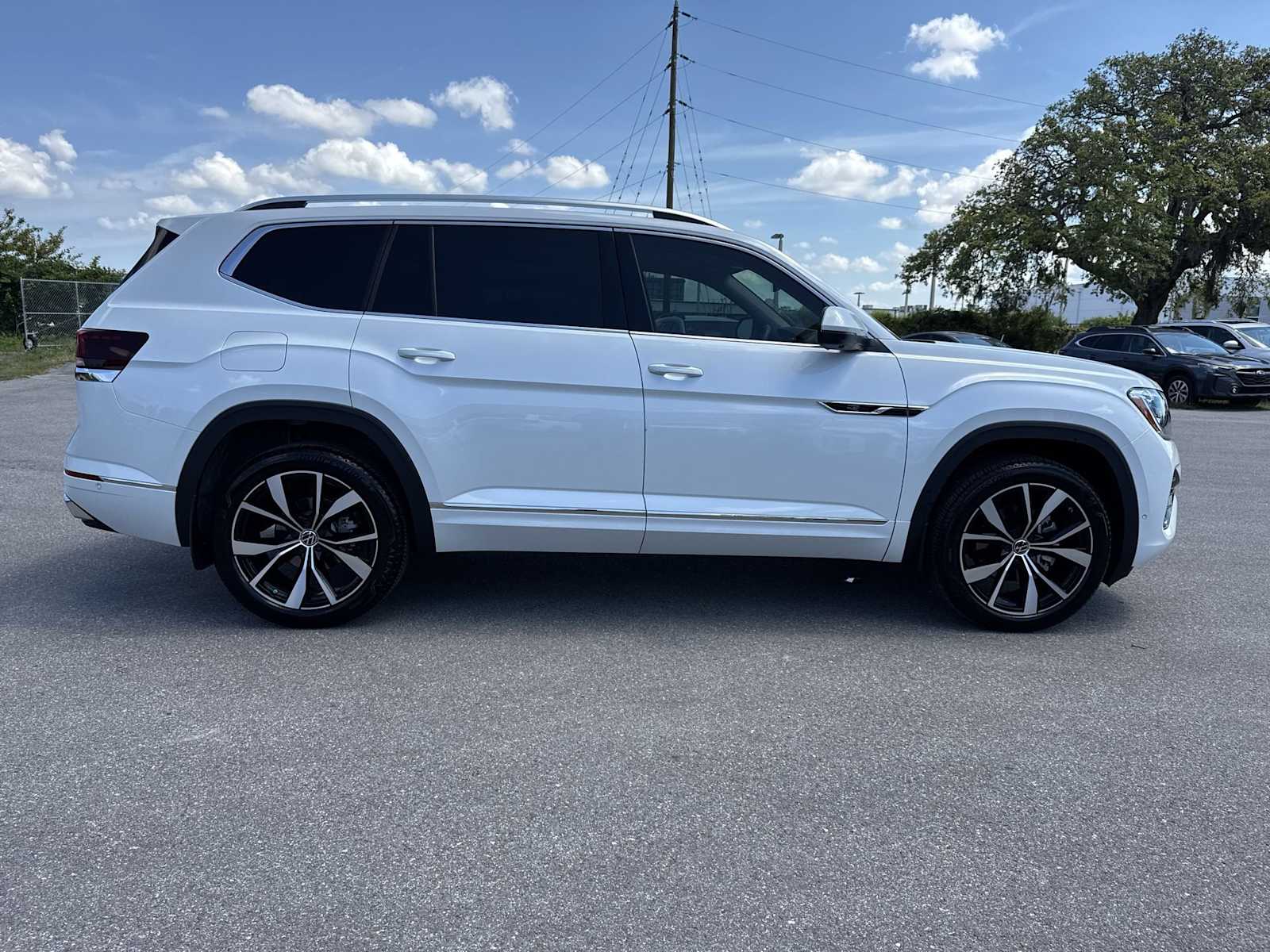 Thumbnail: 2026 Volkswagen Atlas - 15