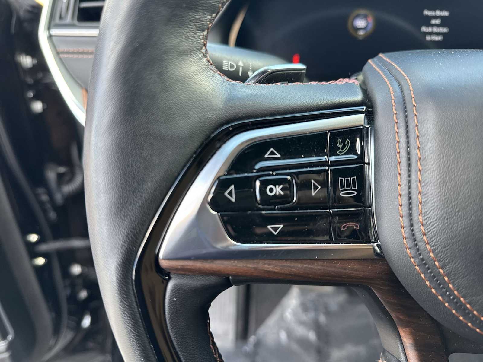 Thumbnail: 2022 Jeep Grand Cherokee - 24