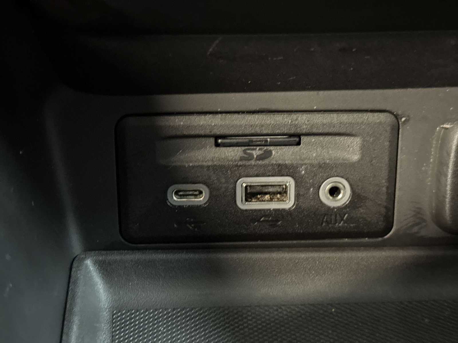 Thumbnail: 2022 GMC Terrain - 31