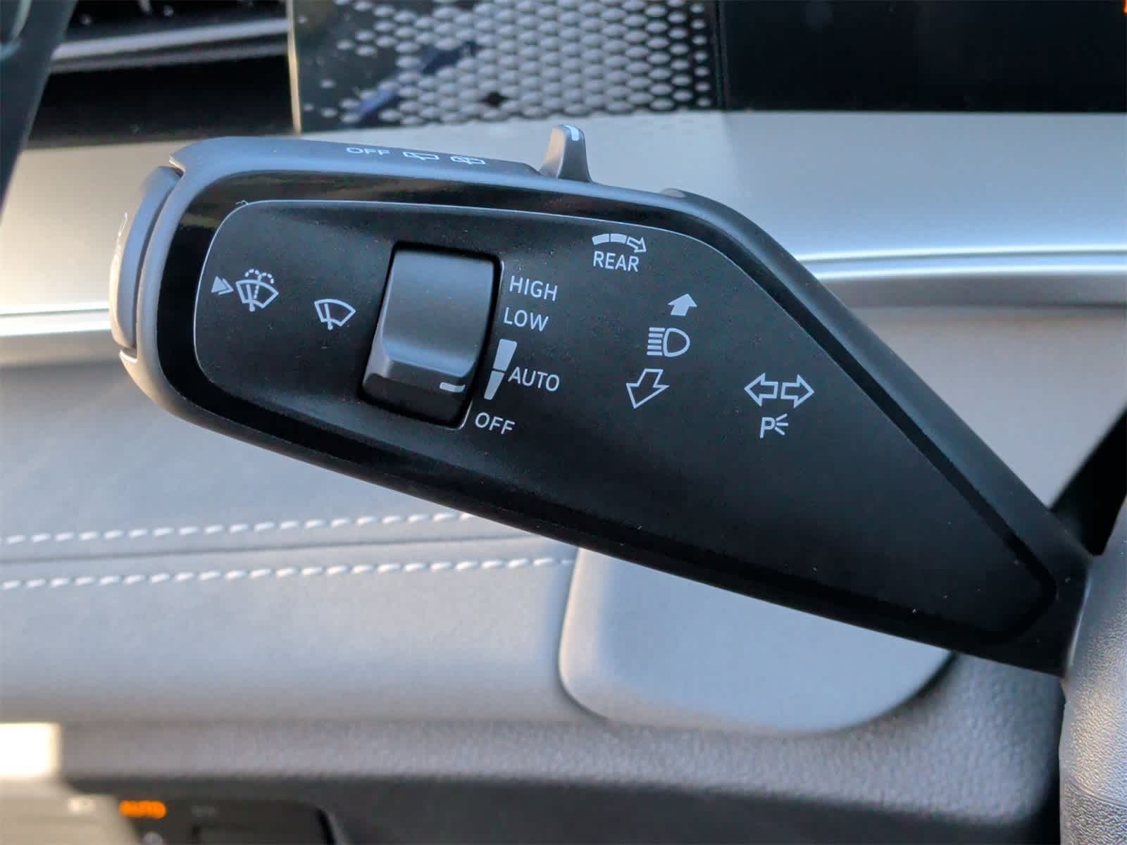 Thumbnail: 2025 Volkswagen Tiguan - 26